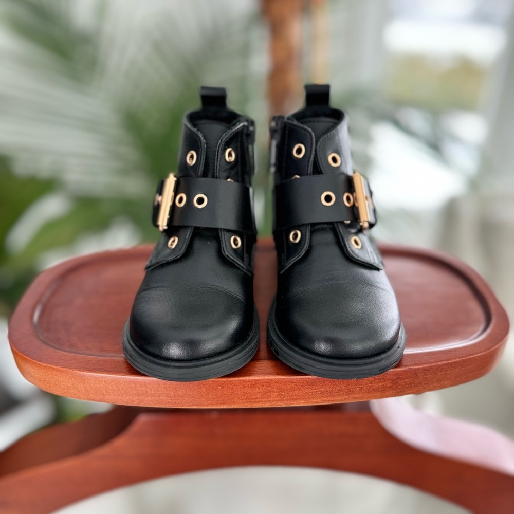 VERSACE Baby Girls Golden Buckle Boots in Black - size EUR22/US6 - Picture 3 of 10
